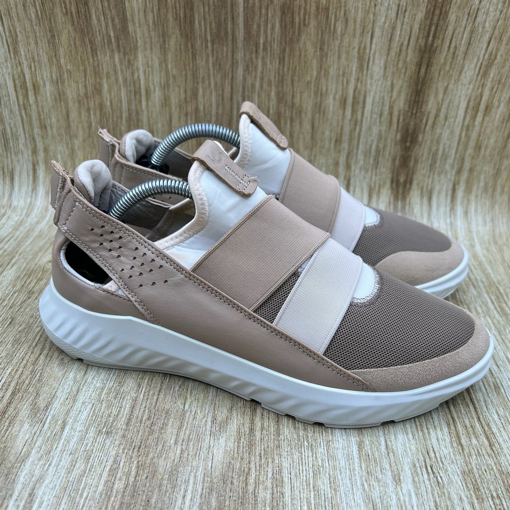 ECCO ST.1 Lite Slip On Women's Size 6 EU‎ 37 Sneakers Athleisure Walking Shoes